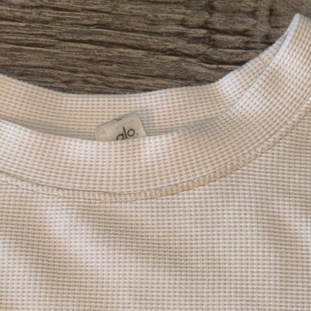 Alo Yoga Crewneck Micro Waffle Sweatshirt Bone Oatmeal Oversized Large - Picture 4 of 6